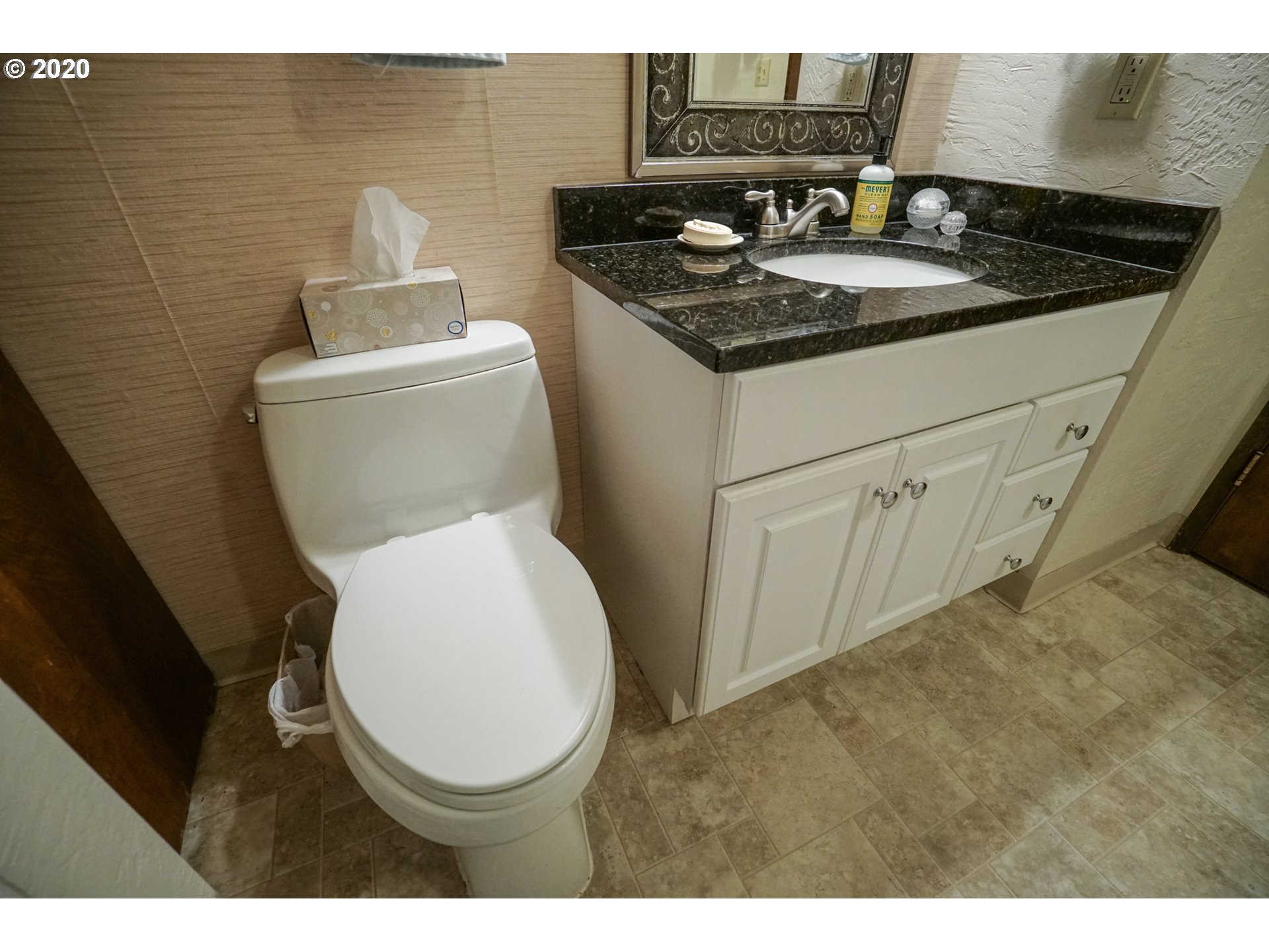 4441 Fox Hollow Road Eugene, OR 97405 - Photo 26 of 31 Gallery Image 26