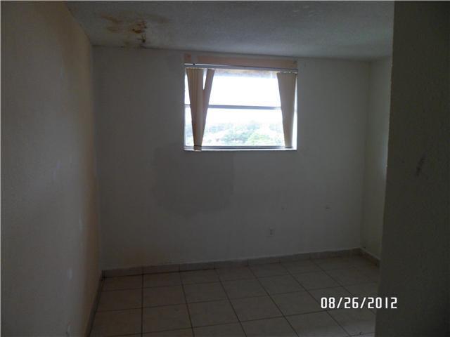 606 West 81st Street, Unit 402 Hialeah, FL 33014 - Photo 4 of 8