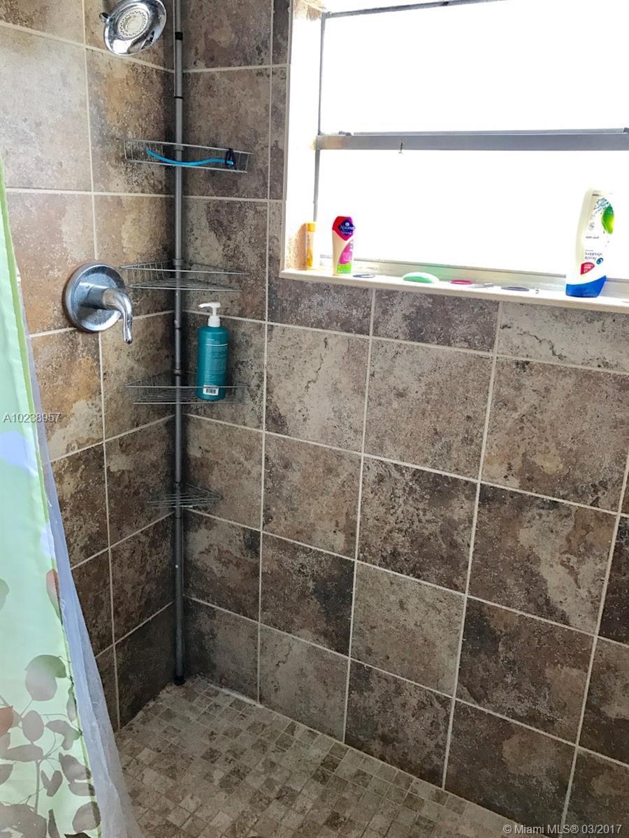 22309 Southwest 62nd Avenue Boca Raton, FL 33428 - Photo 11 of 14