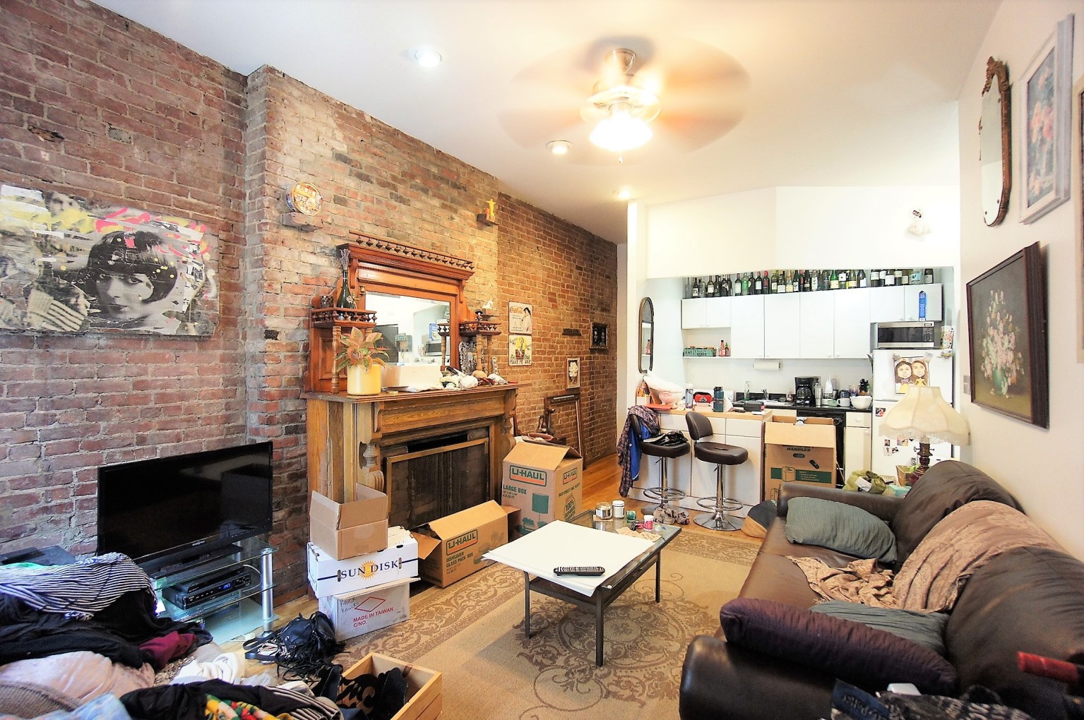 70 West 68th Street, Unit 3R Manhattan, NY 10023 - Photo 2 of 6