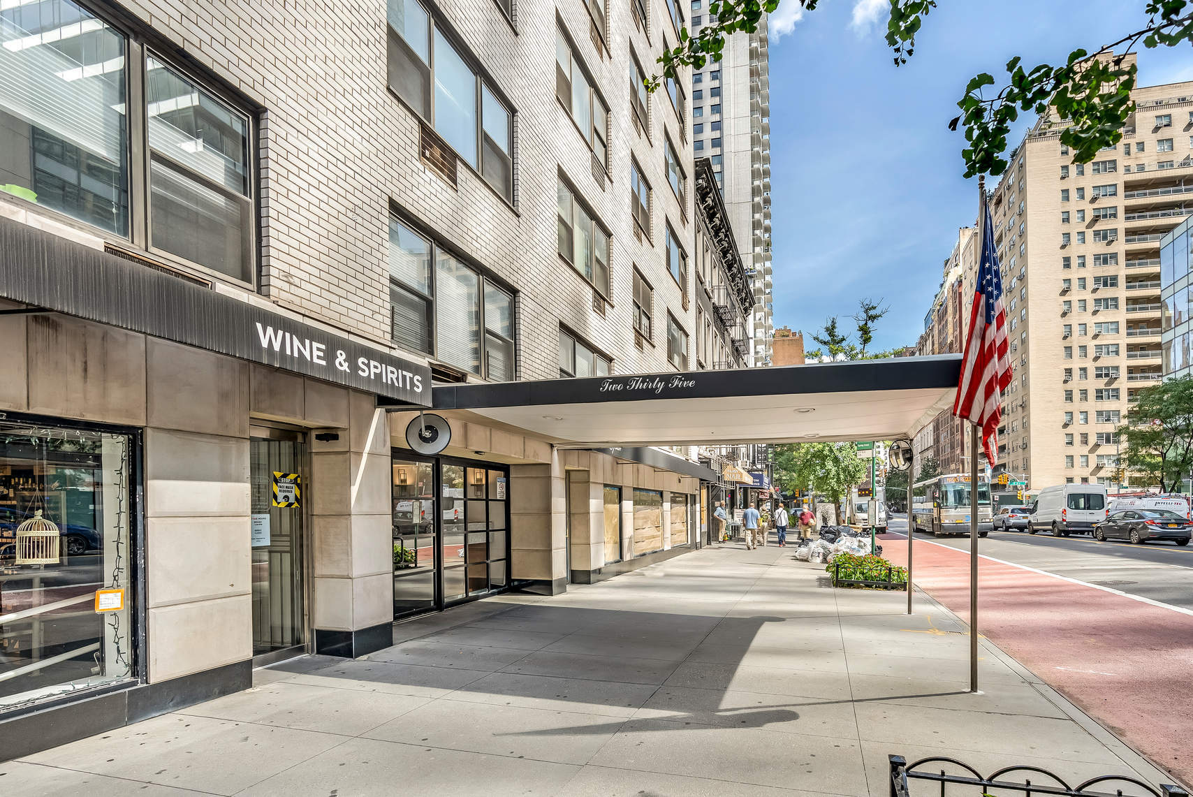 235 East 57th Street, Unit 17C Manhattan, NY 10022 - Photo 7 of 8