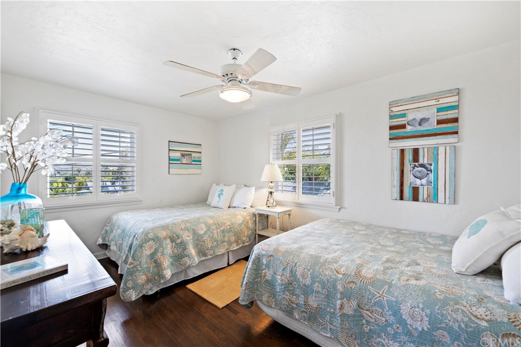 435 Agate Street Laguna Beach, CA 92651 - Photo 14 of 29 Bedroom (2) upstairs