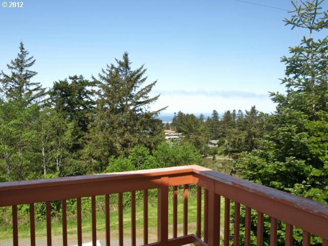 94370 Coldiron Hill Road Gold Beach, OR 97444 - Photo 6 of 16 Gallery Image 6