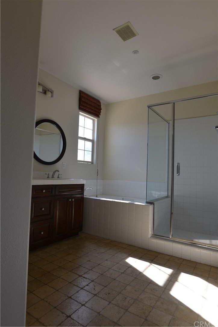 87 Long, Unit 82 Irvine, CA 92620 - Photo 14 of 15