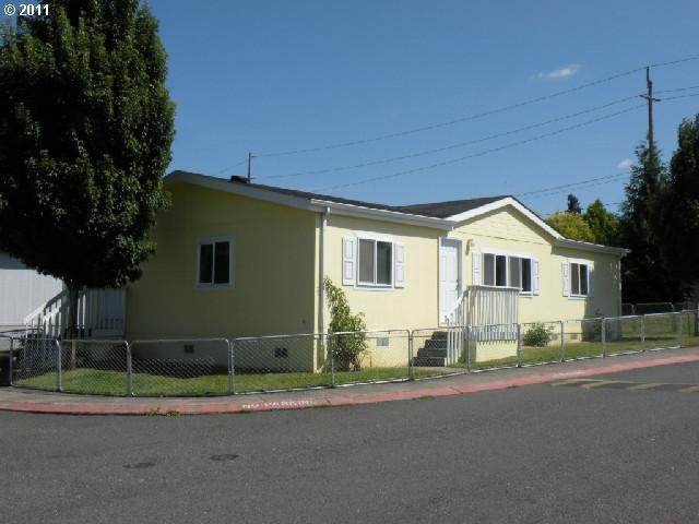 20650 Northeast Sandview Drive Fairview, OR 97024 - Photo 13 of 16