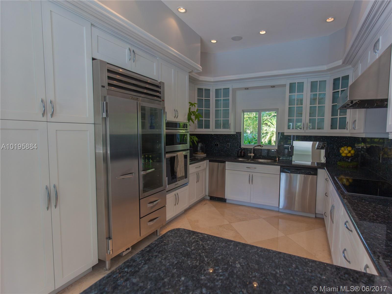 650 Lake Road Miami, FL 33137 - Photo 11 of 41