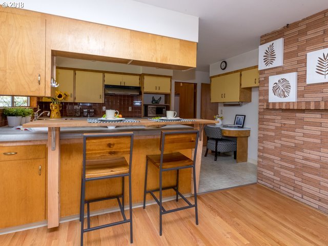 5120 Southwest Erickson Avenue Beaverton, OR 97005 - Photo 12 of 29