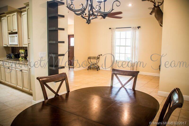 19302 Southwest 292nd Street Homestead, FL 33030 - Photo 12 of 29