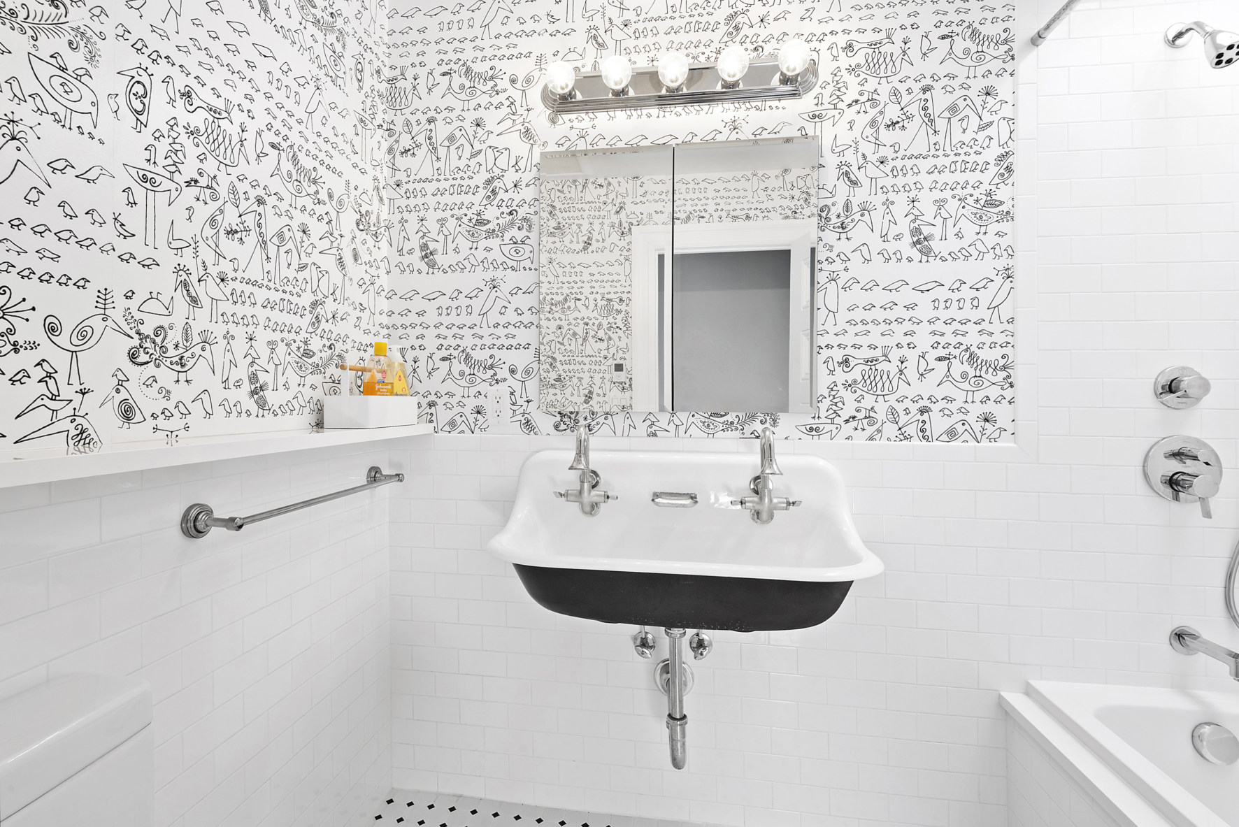 557 9th Street Brooklyn, NY 11215 - Photo 15 of 25