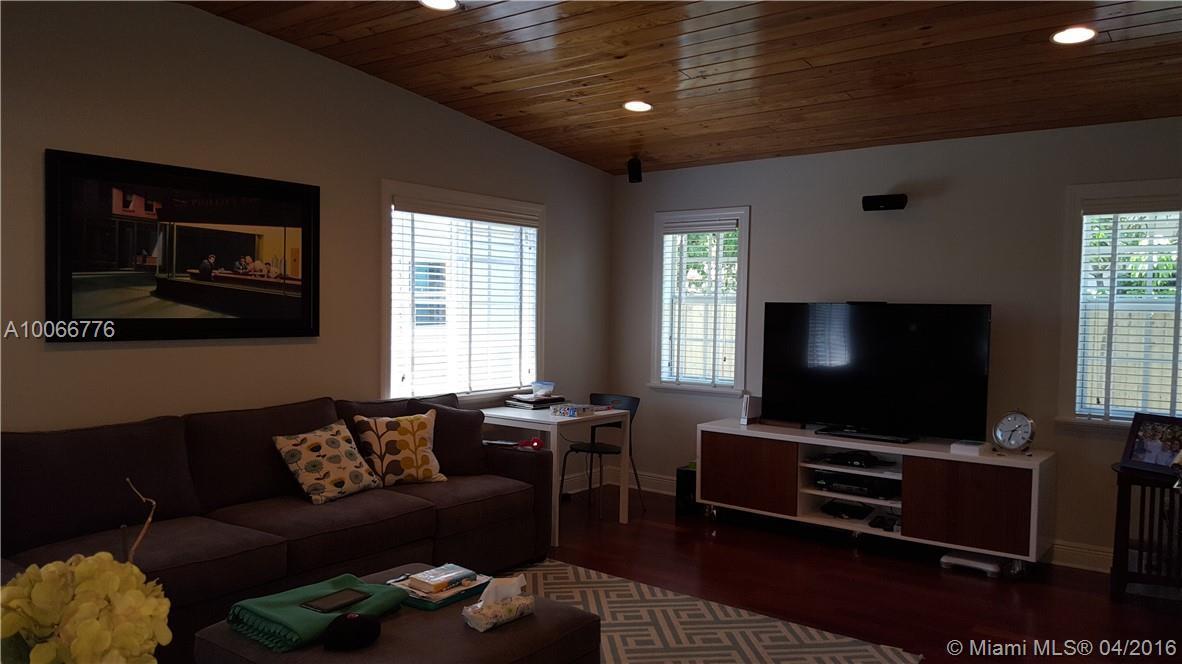 10000 Southwest 82nd Terrace Miami, FL 33173 - Photo 6 of 12