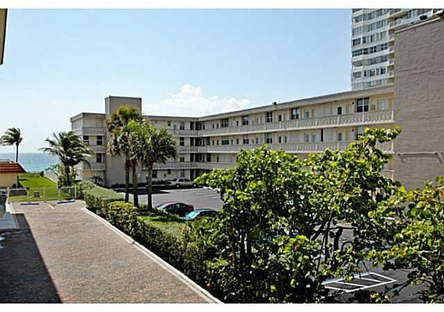 Oceanside Hallandale, FL 33009 - Photo 6 of 7