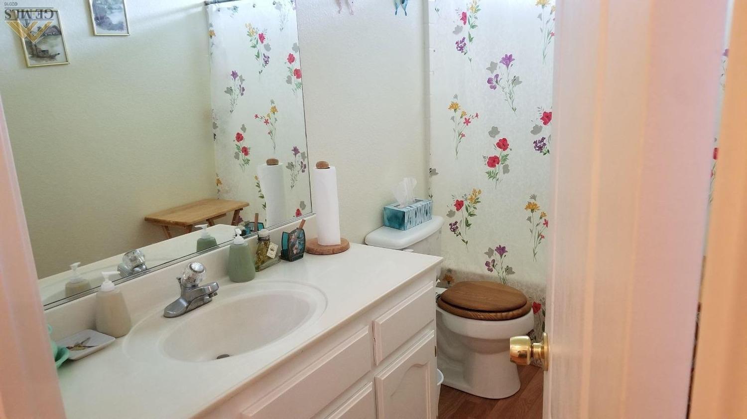 4215 Noella Road Bakersfield, CA 93313 - Photo 7 of 17 Gallery Image 7