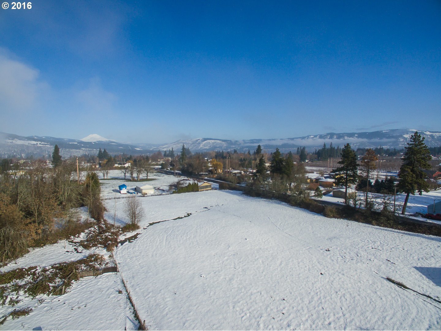1050 Multnomah Road Hood River, OR 97031 - Photo 4 of 31 Gallery Image 4