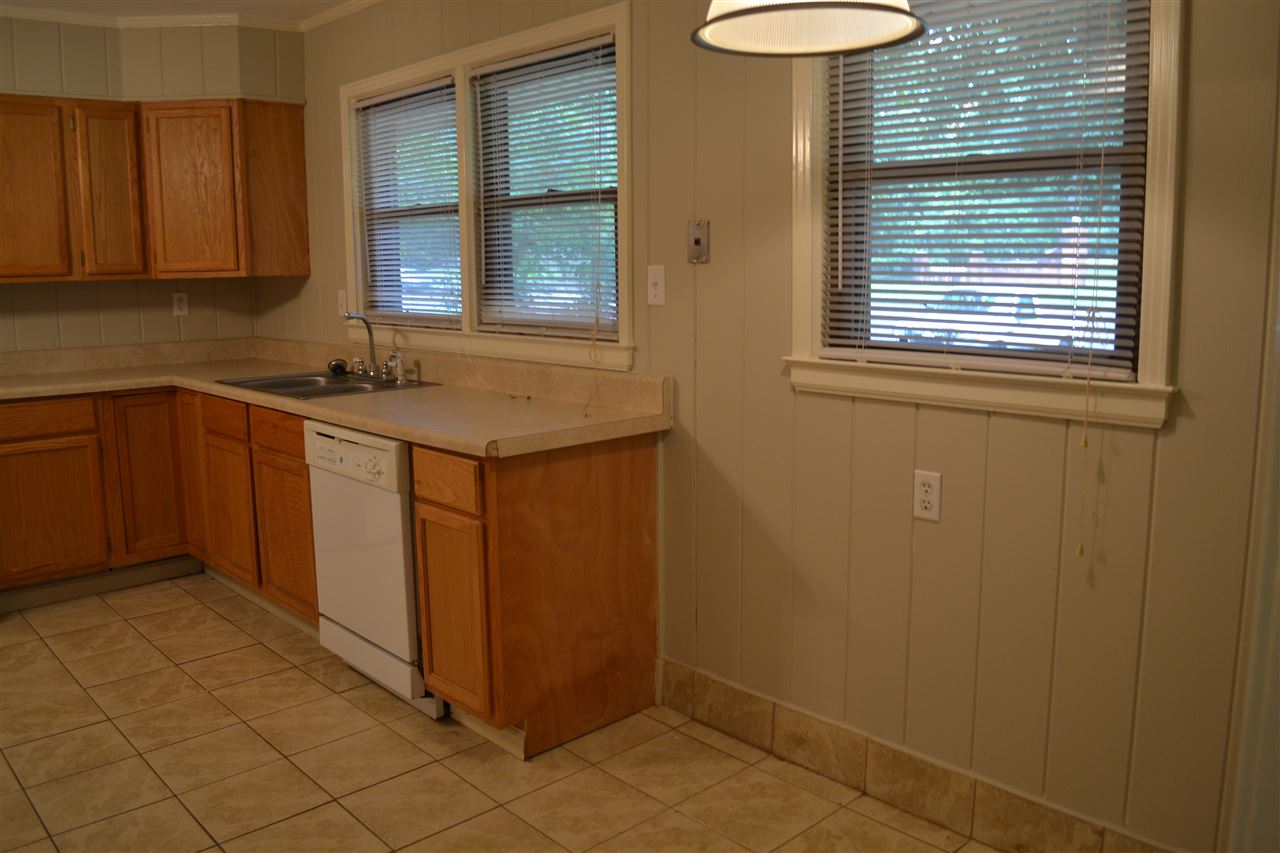 1245 Cherry Road Memphis, TN 38117 - Photo 5 of 23
