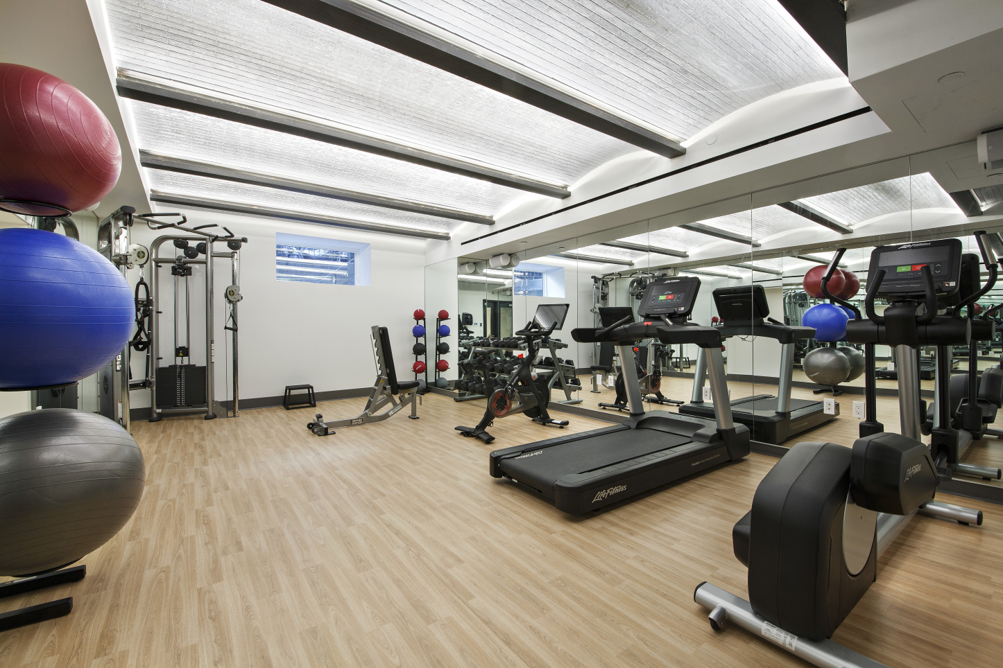 350 West 71st Street, Unit PHA Manhattan, NY 10023 - Photo 15 of 19