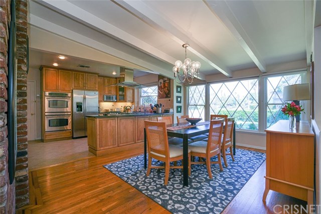 14026 Chandler Boulevard Sherman Oaks, CA 91401 - Photo 7 of 36