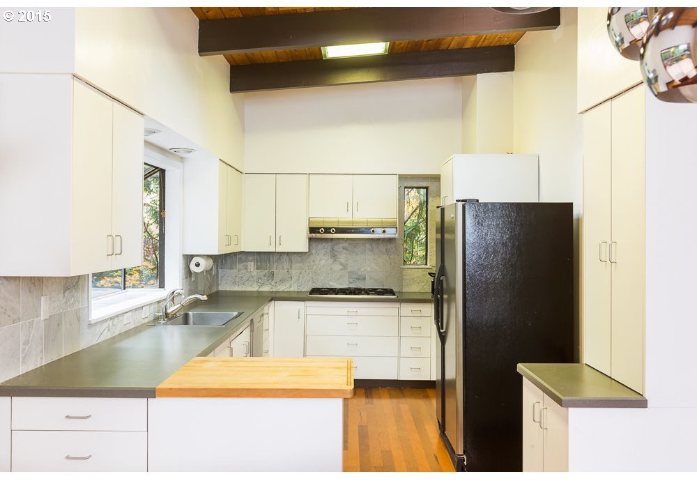 6433 Southwest Laber Road Portland, OR 97221 - Photo 2 of 27