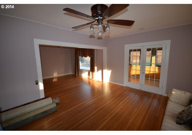 601 East 9th Street The Dalles, OR 97058 - Photo 16 of 16