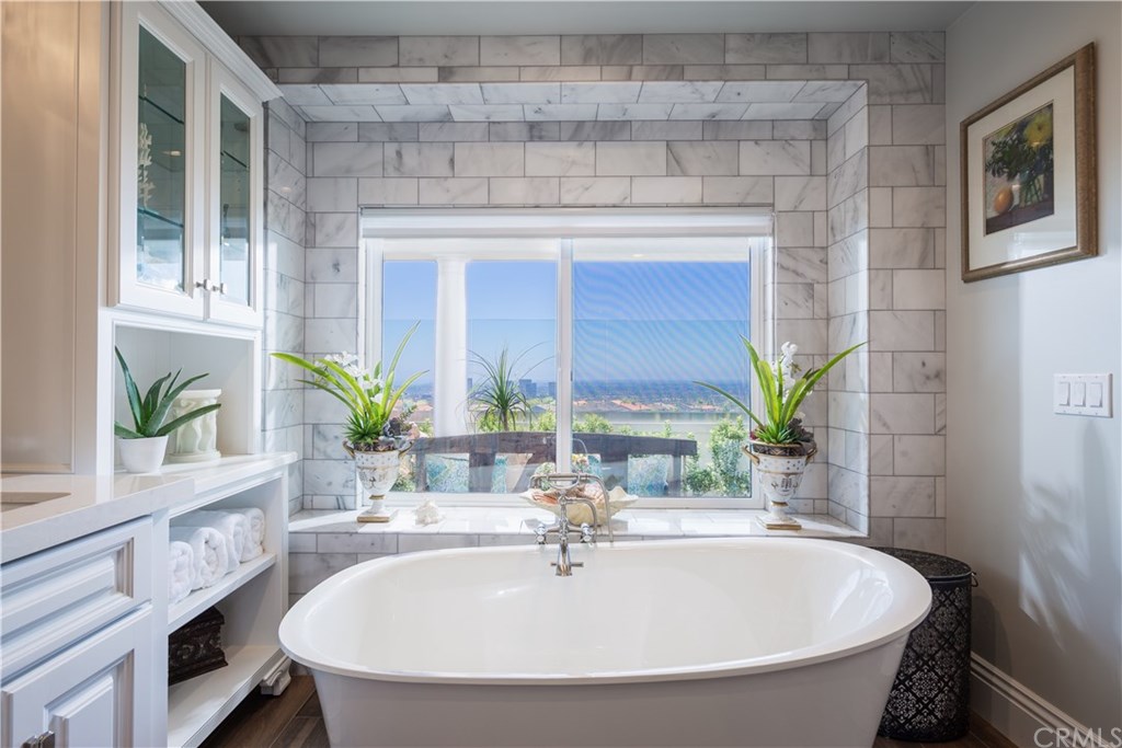 69 Montecito Drive Corona del Mar, CA 92625 - Photo 22 of 33