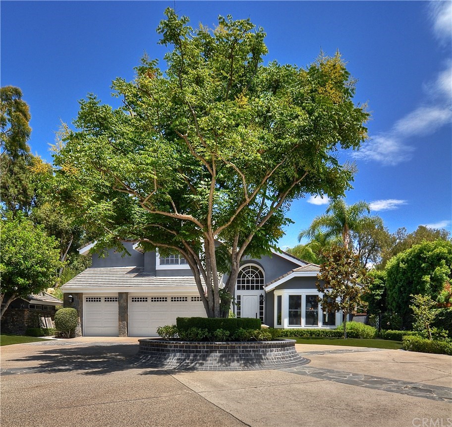 7 Estates Drive Villa Park, CA 92861 - Photo 2 of 46 Hello Gorgeous! Beautiful circular drive accommodates multiple cars for the holiday parties and gatherings you will want to have.