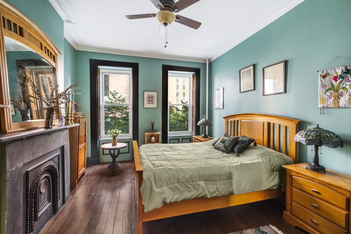 208 East 90th Street, Unit 3W Manhattan, NY 10128 - Photo 4 of 7