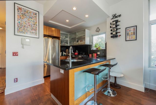 $1,145,000 | 297 Driggs Avenue, Unit 2A | Greenpoint