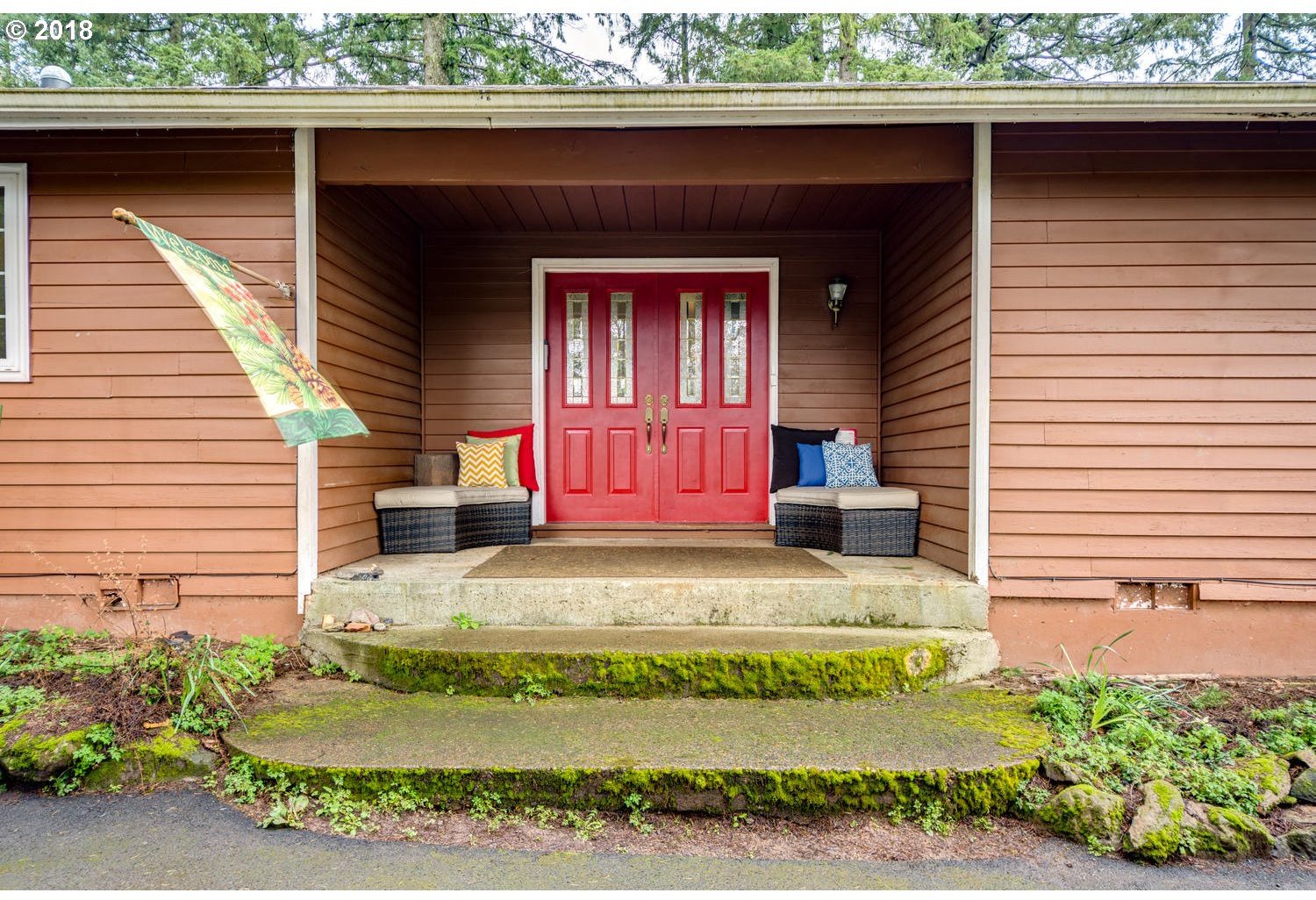 26415 Southwest Neill Road Newberg, OR 97132 - Photo 4 of 32 Gallery Image 4