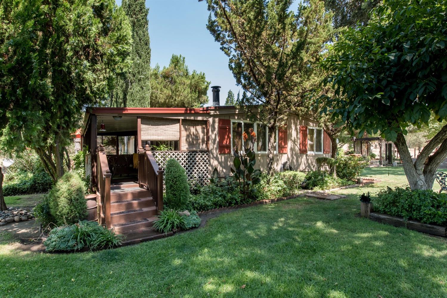 37732 Squaw Valley Road Squaw Valley, CA 93675 - Photo 29 of 44 Gallery Image 29