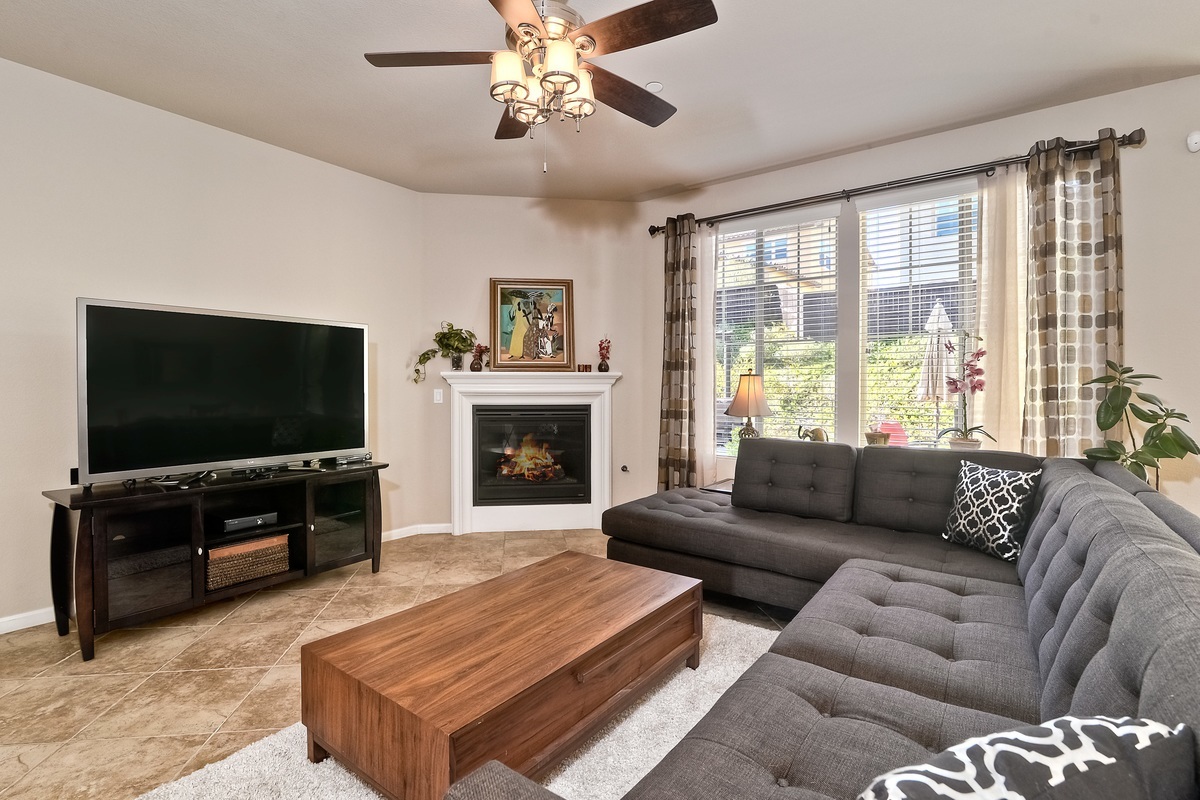 3493 Corte Fortuna Carlsbad, CA 92009 - Photo 10 of 21