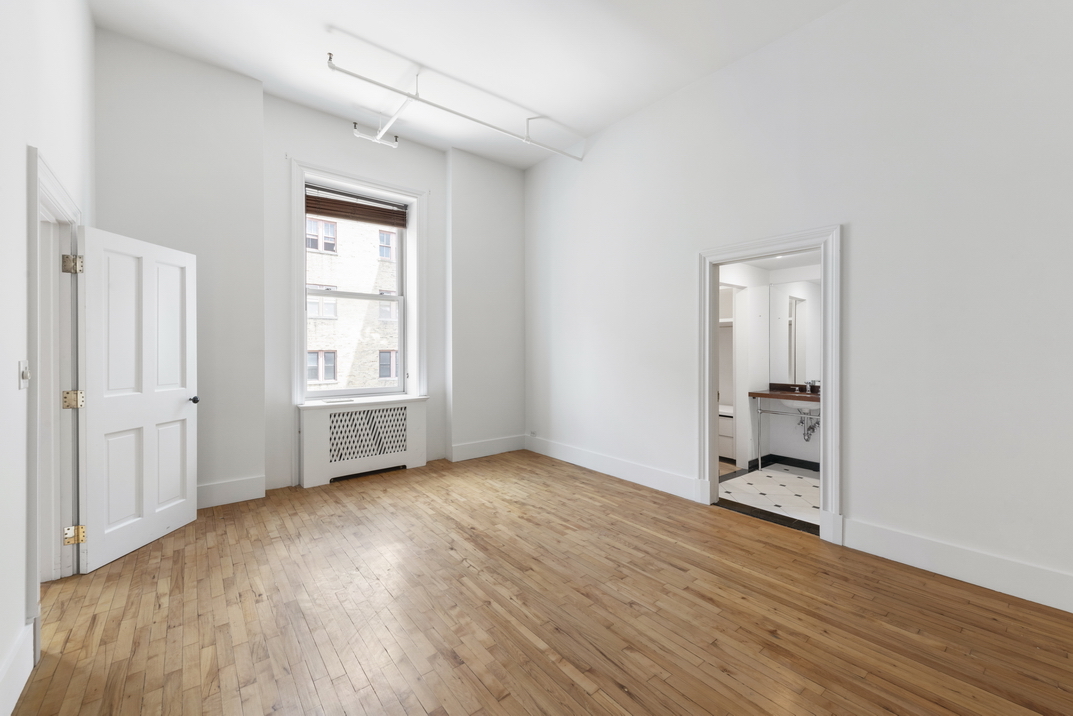 519 Broadway, Unit PH Manhattan, NY 10012 - Photo 7 of 16