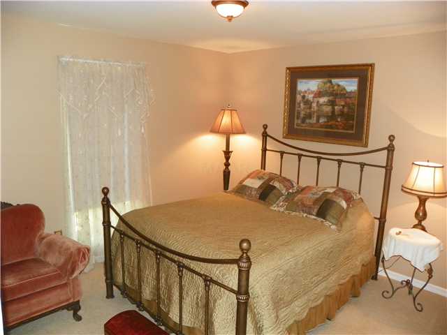 3600 McCorkle Road Memphis, TN 38116 - Photo 14 of 25 Light and Bright Bedroom #2.