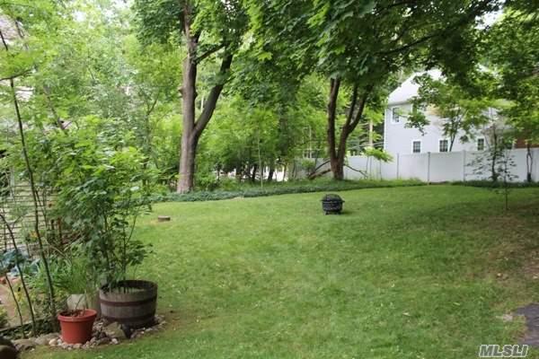 180 Woodhull Road Huntington, NY 11743 - Photo 7 of 8
