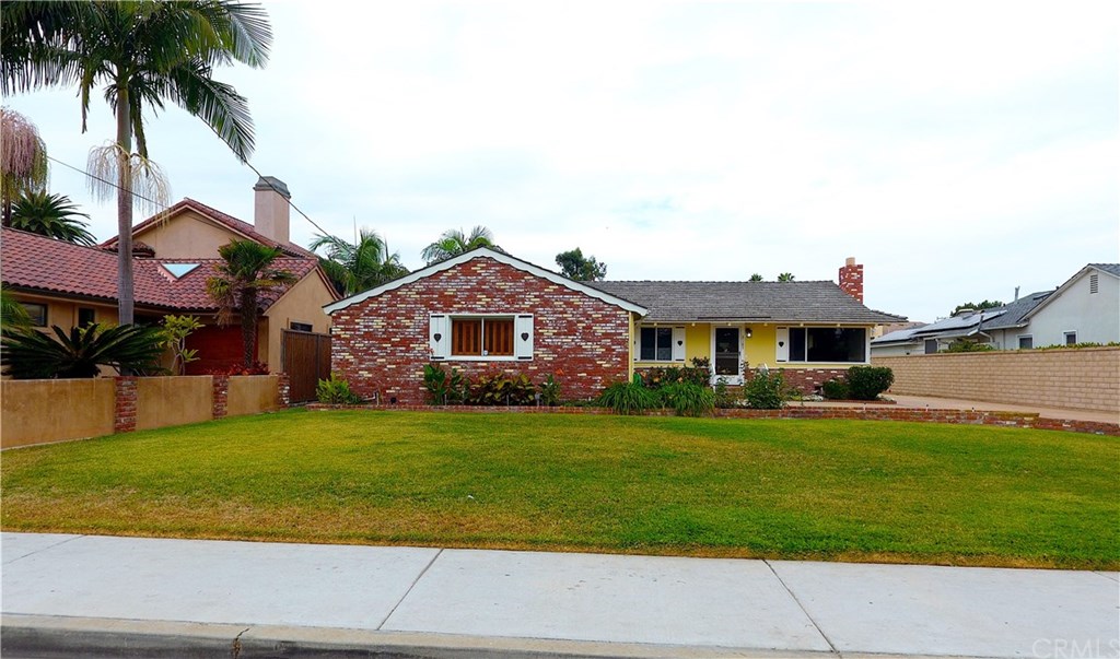 2183 Tustin Avenue Costa Mesa, CA 92627 - Photo 6 of 16