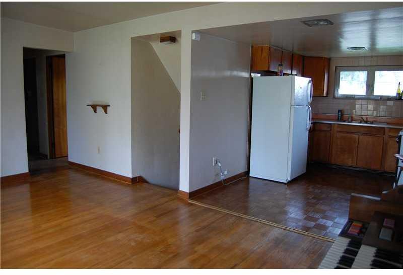 16 Diebold Road Coraopolis, PA 15108 - Photo 7 of 18