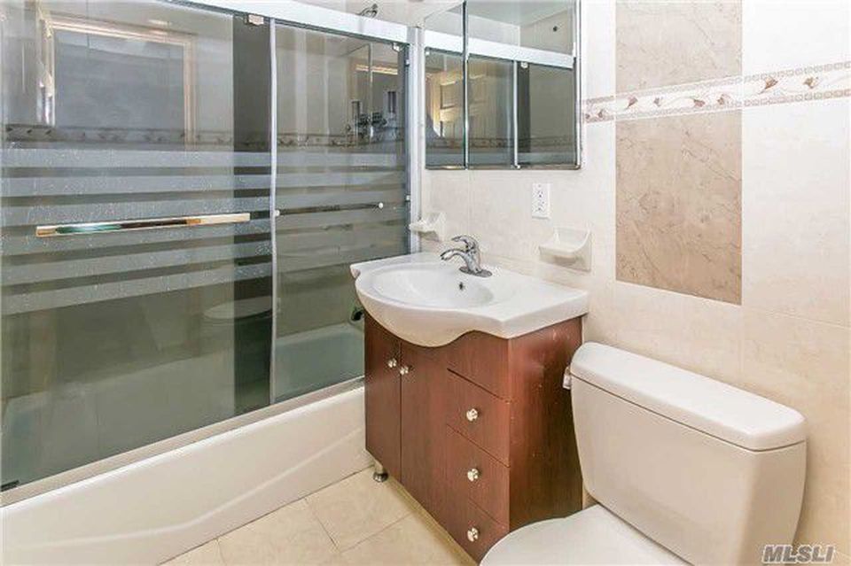 37-20 Prince Street, Unit 6C Queens, NY 11354 - Photo 5 of 8