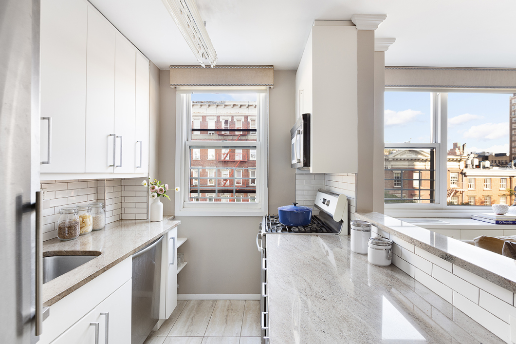 61 Jane Street, Unit 5J Manhattan, NY 10014 - Photo 3 of 11