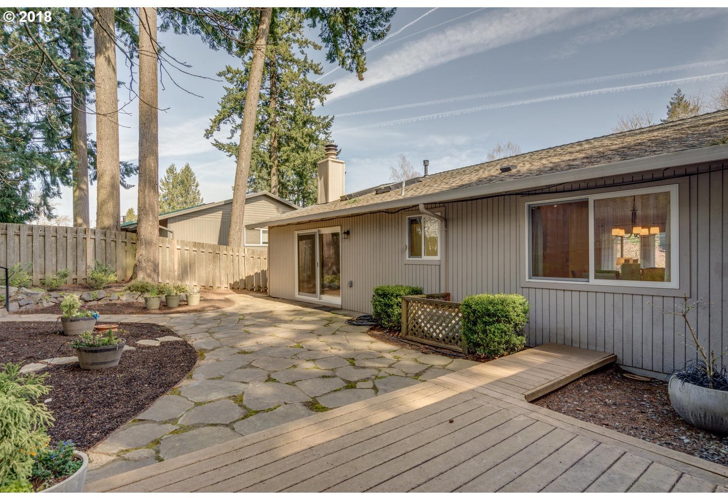 10041 Southwest 25th Avenue Portland, OR 97219 - Photo 22 of 24 Gallery Image 22