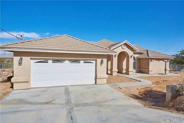 6771 Summit Valley Road Hesperia, CA 92345 - Photo 1 of 1 Gallery Image 1