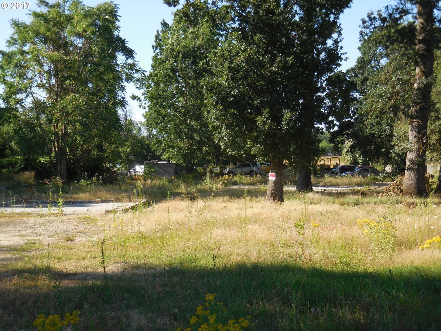 4045 Silverton Road Northeast Salem, OR 97305 - Photo 9 of 11 Gallery Image 9