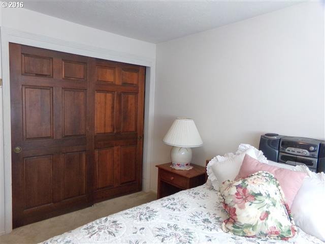 9451 Smith Road Southeast Aumsville, OR 97325 - Photo 4 of 30 Gallery Image 4