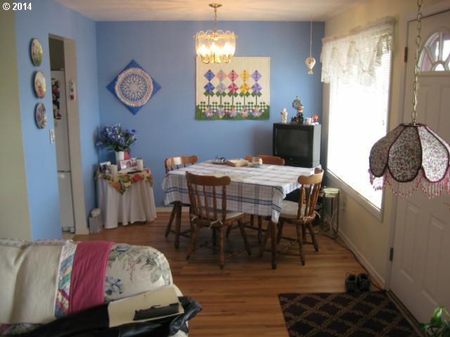 1483 Umpqua Road Woodburn, OR 97071 - Photo 3 of 7 Gallery Image 3