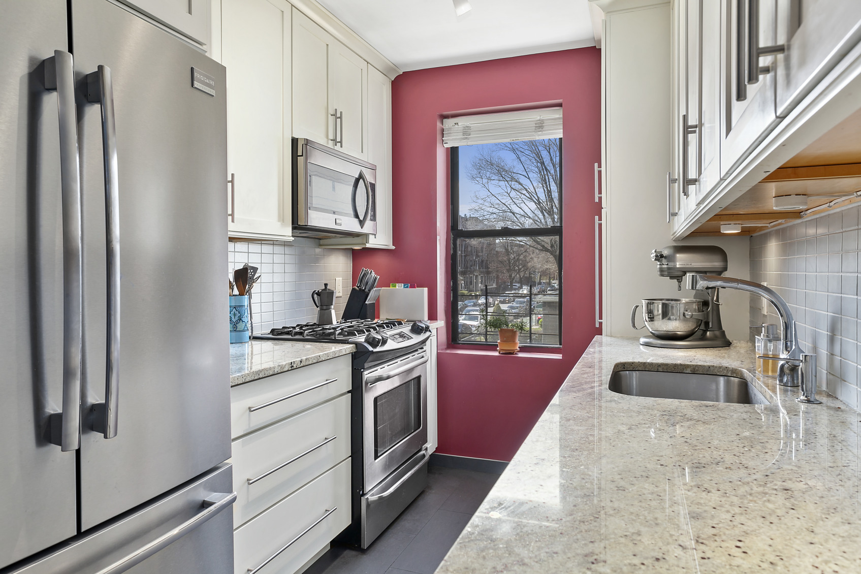 125 Hawthorne Street, Unit 2D Brooklyn, NY 11225 - Photo 5 of 12