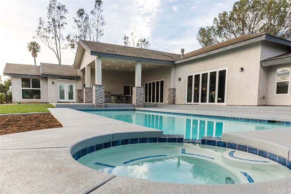 13757 Del Poniente Road Poway, CA 92064 - Photo 33 of 75