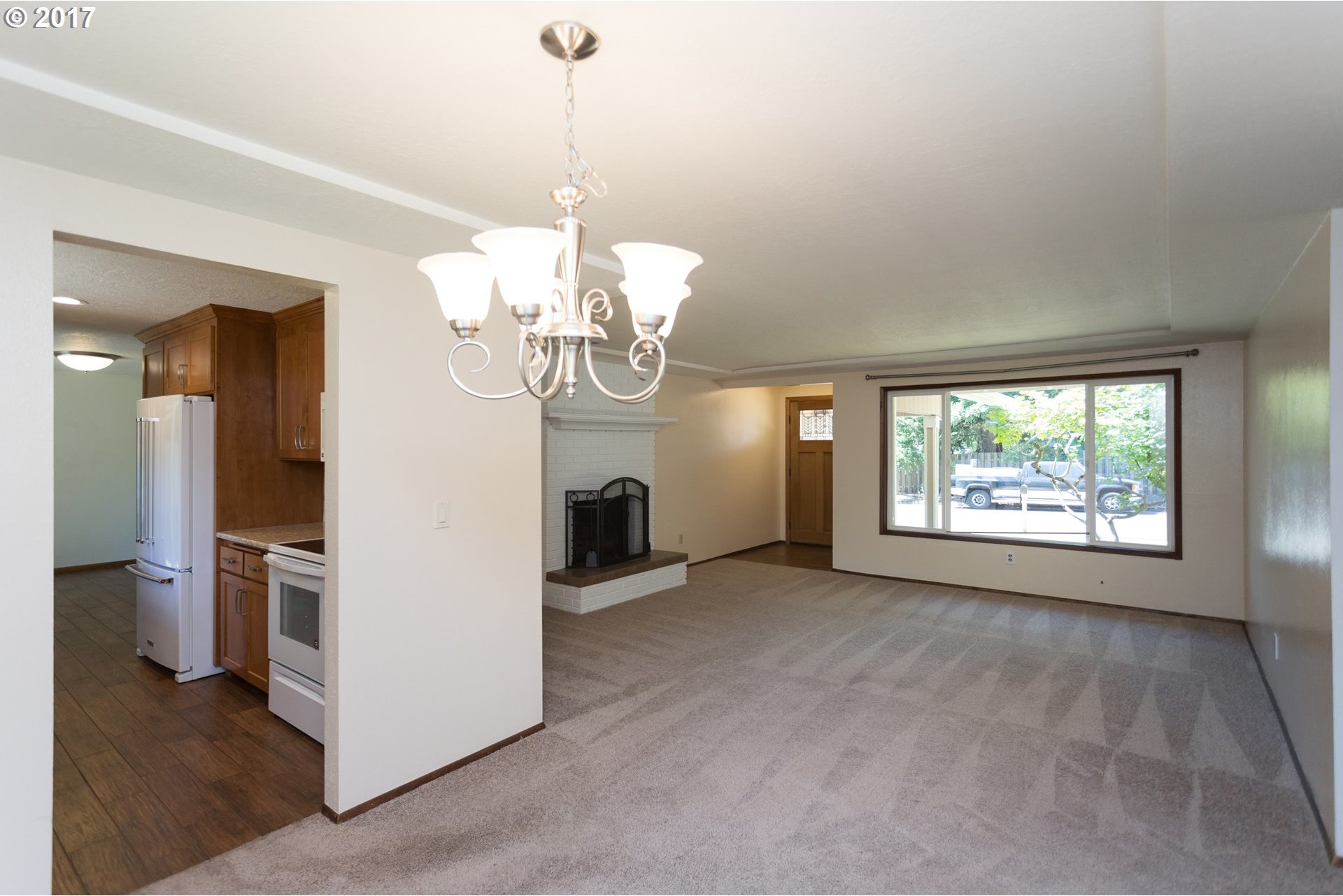1870 Southwest 217th Avenue Beaverton, OR 97003 - Photo 5 of 30
