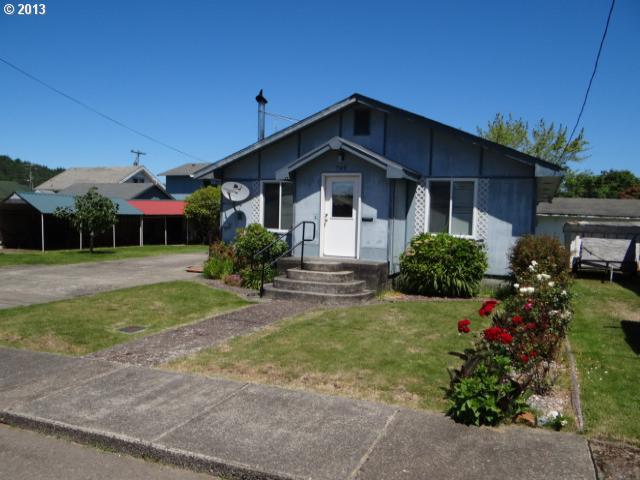 749 Myrtle Avenue Reedsport, OR 97467 - Photo 2 of 16 Gallery Image 2