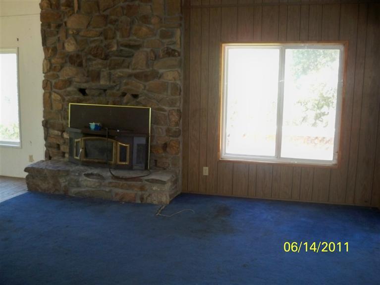 8055 Caliente Bodfish Road Caliente, CA 93518 - Photo 2 of 14