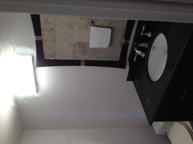 2000 Towerside Terrace, Unit 1508 Miami, FL 33138 - Photo 3 of 14