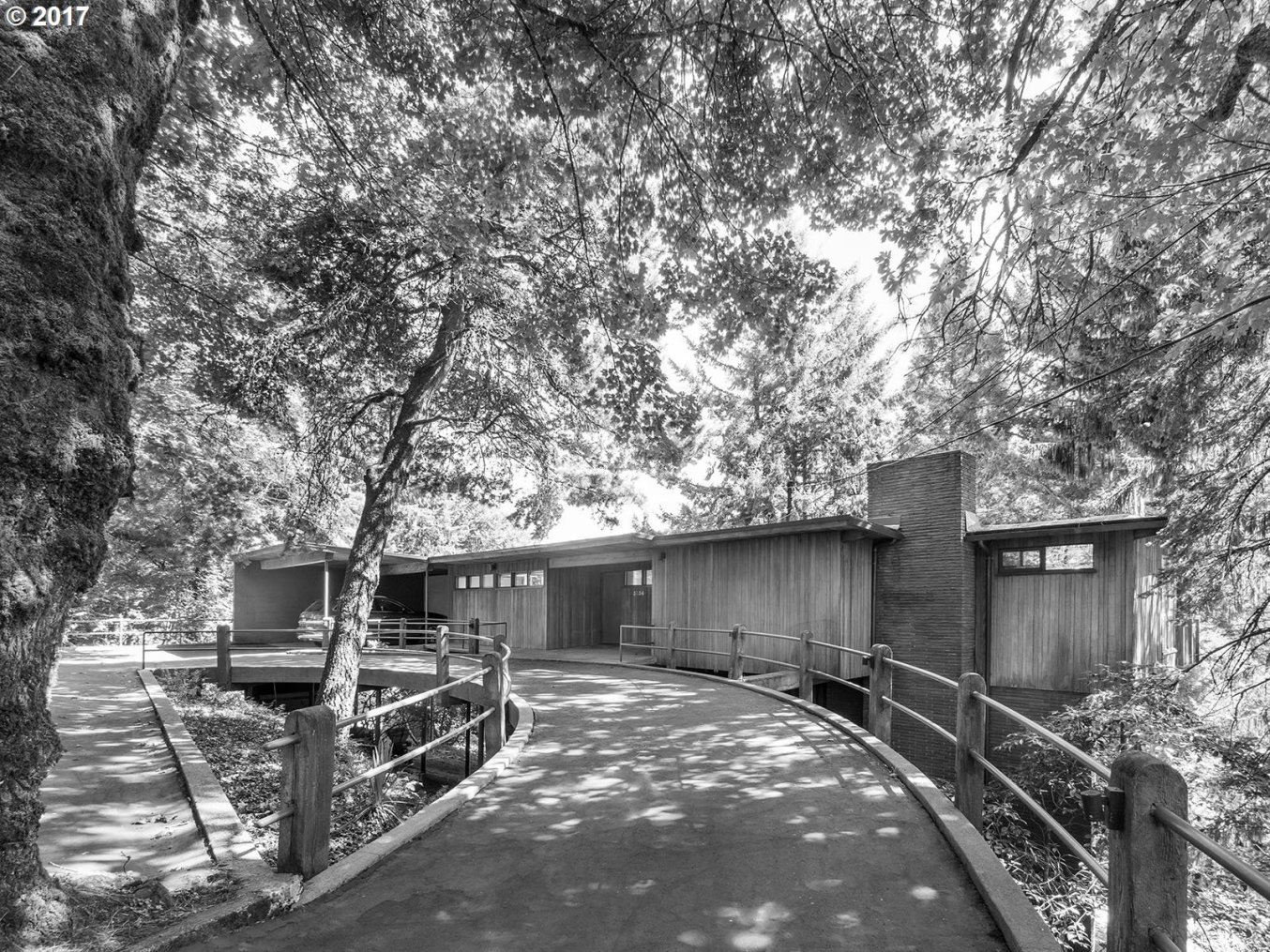 3136 Southwest Fairmount Boulevard Portland, OR 97239 - Photo 4 of 32 Gallery Image 4
