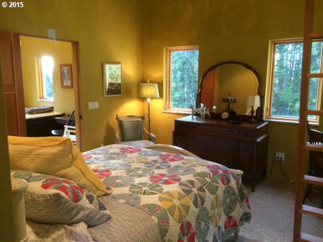 3363 Fir Mountain Road Hood River, OR 97031 - Photo 13 of 16 Gallery Image 13