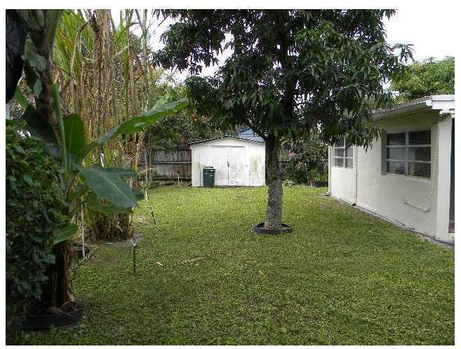 6730 Cleveland Street Hollywood, FL 33024 - Photo 5 of 15